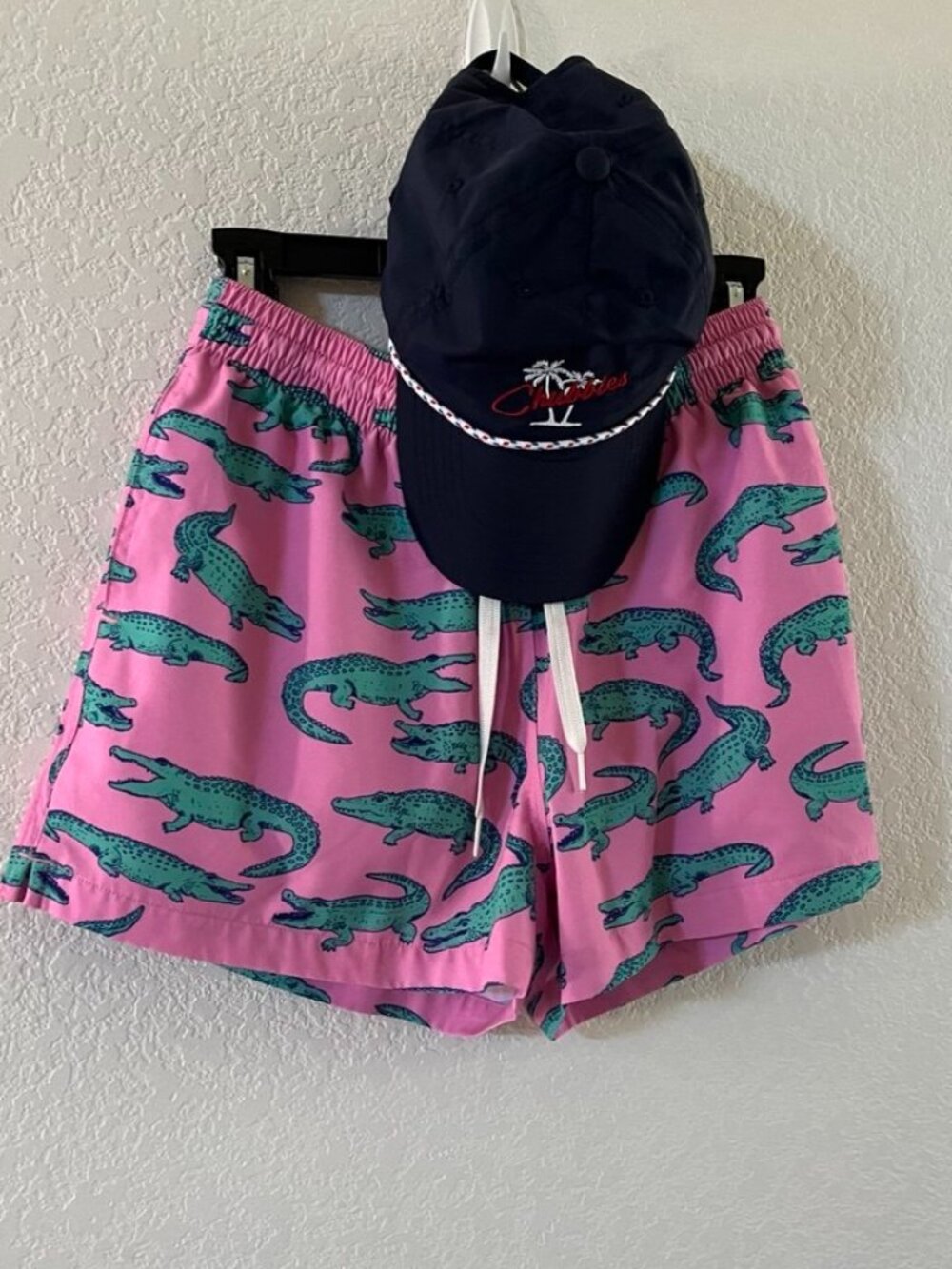 NEW Set of Chubbies Swim Trunk Shorts Medium and Baseball Hat One Size